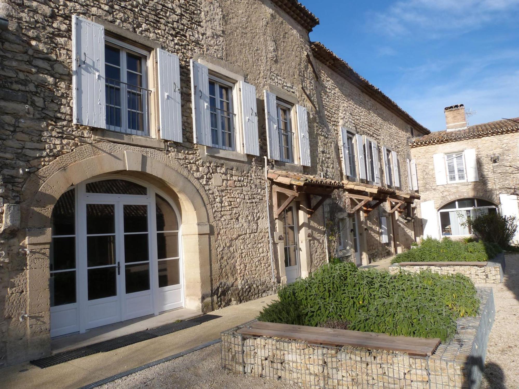 Prieure De Grignan Hotel ภายนอก รูปภาพ