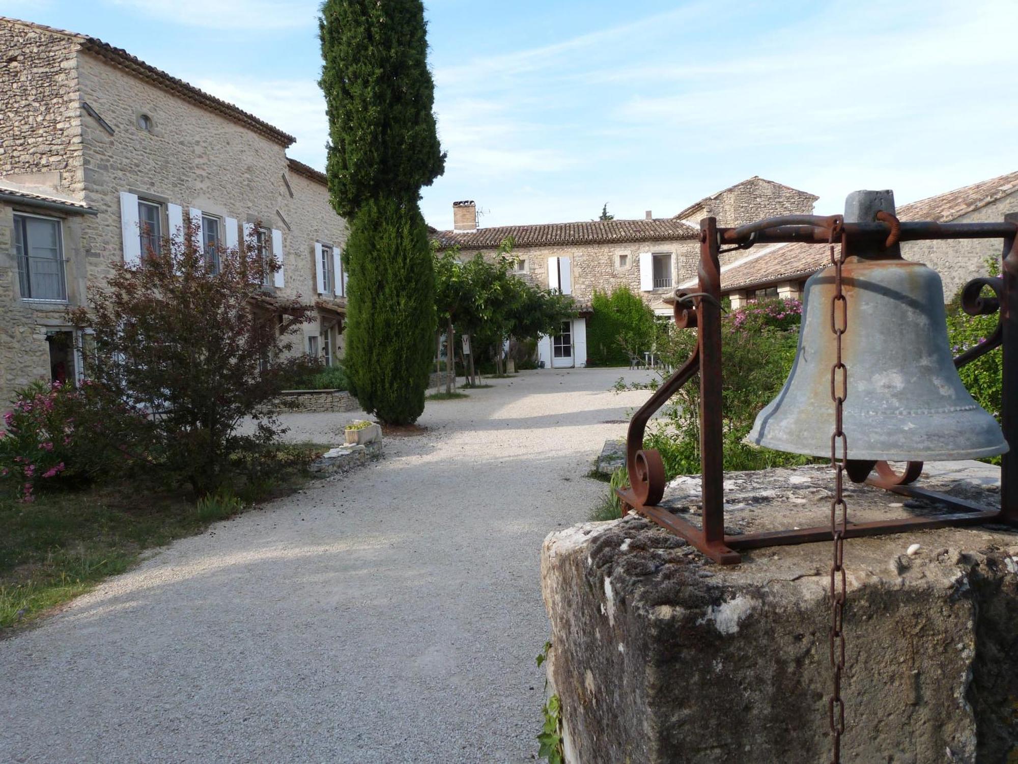 Prieure De Grignan Hotel ภายนอก รูปภาพ